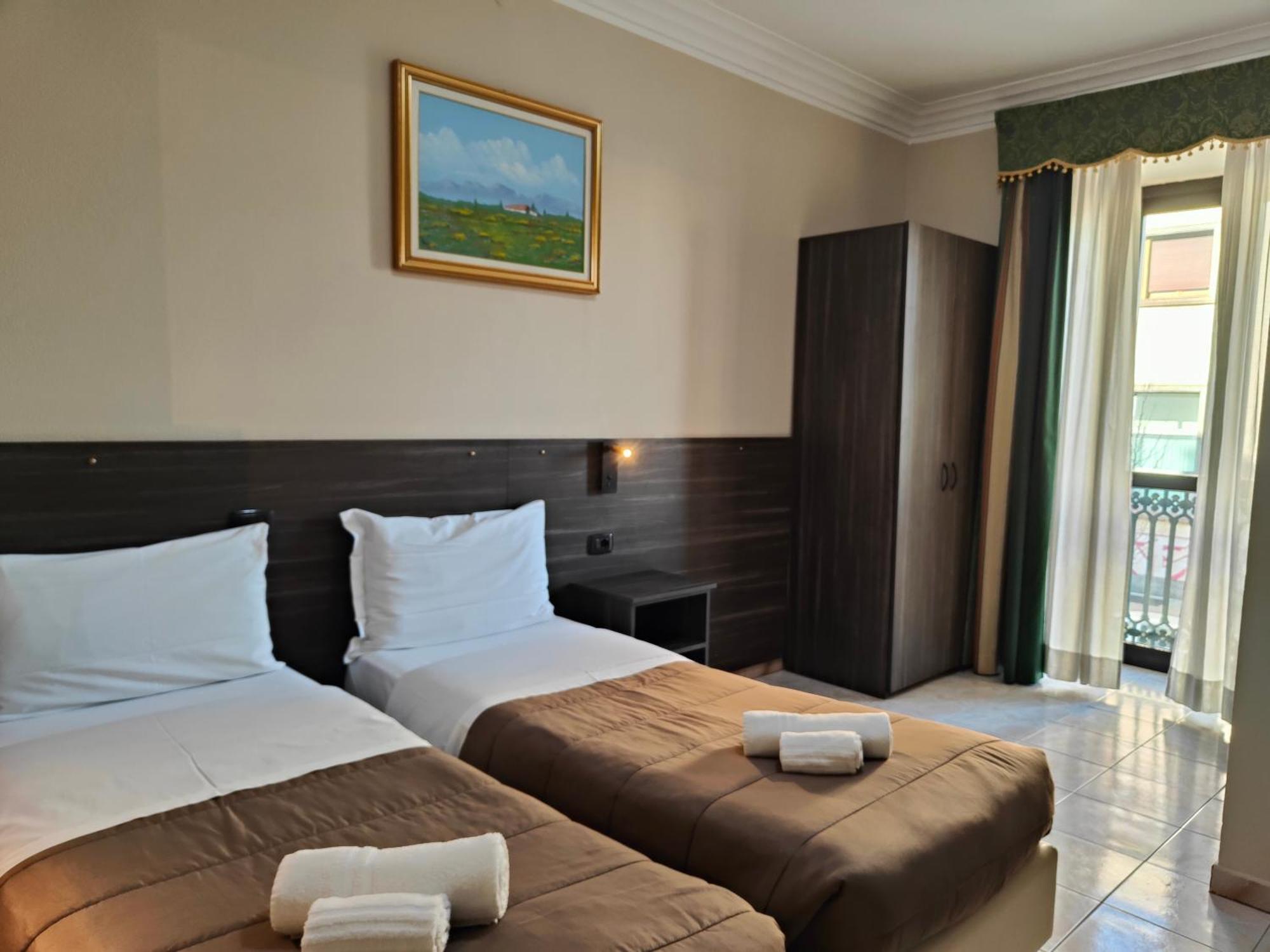 Hotel Romano Торино Екстериор снимка